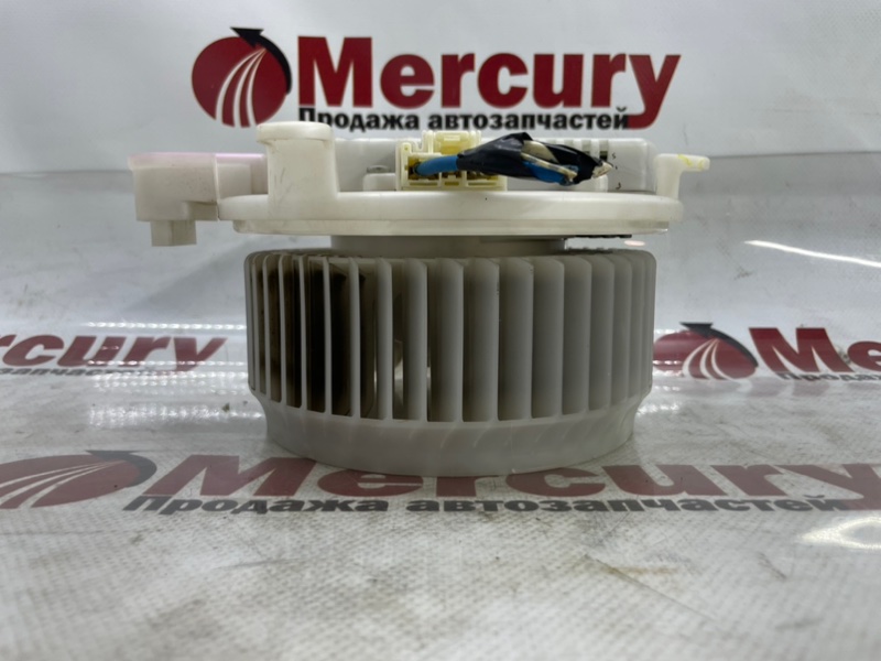 Мотор печки передний CROWN 2003-2019 GRS180 2GRFSE Мотор печки передний CROWN 2003-2019 GRS180 2GRFSE