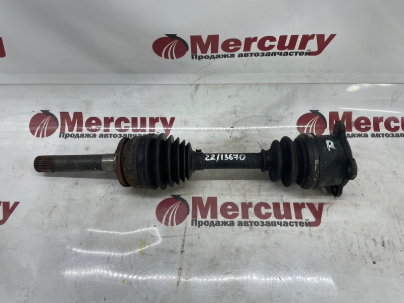 Привод передний правый MITSUBISHI DELICA 1994-2007 PD3W 4M40 MB896948 контрактная