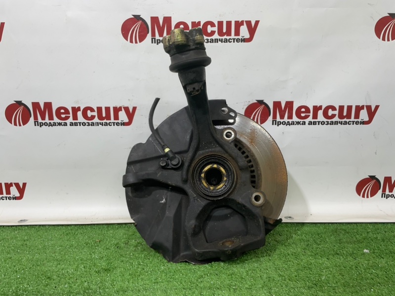 Ступица передняя правая DELICA 1994-2007 PD3W 4M40