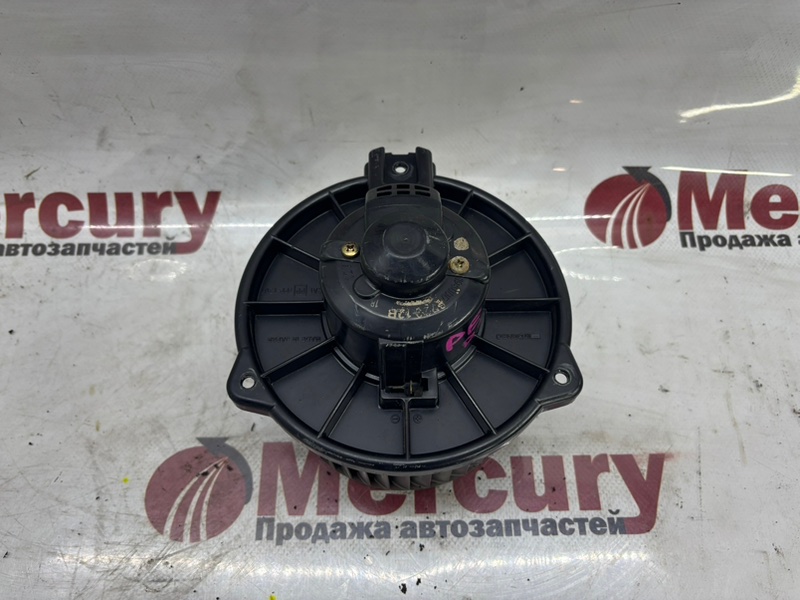 Мотор печки передний MITSUBISHI DELICA 1994-2007 PA3V 4D56 MR206325 контрактная