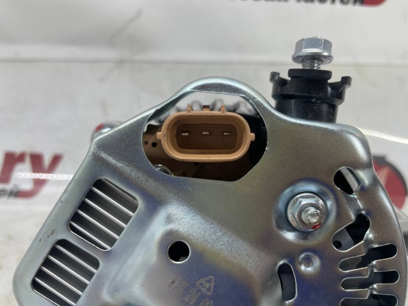 Генератор TOYOTA CALDINA ST190 3SFE Генератор TOYOTA CALDINA ST190 3SFE