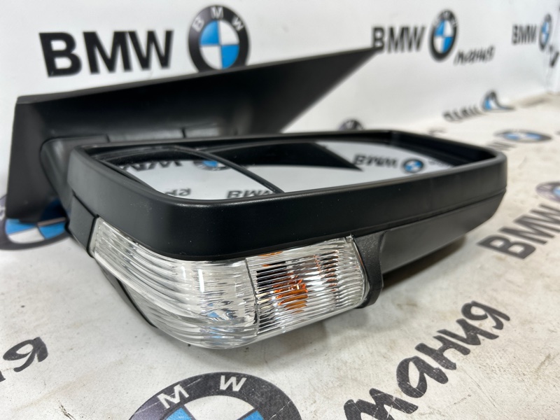 Зеркало заднего вида боковое правое Sprinter w906