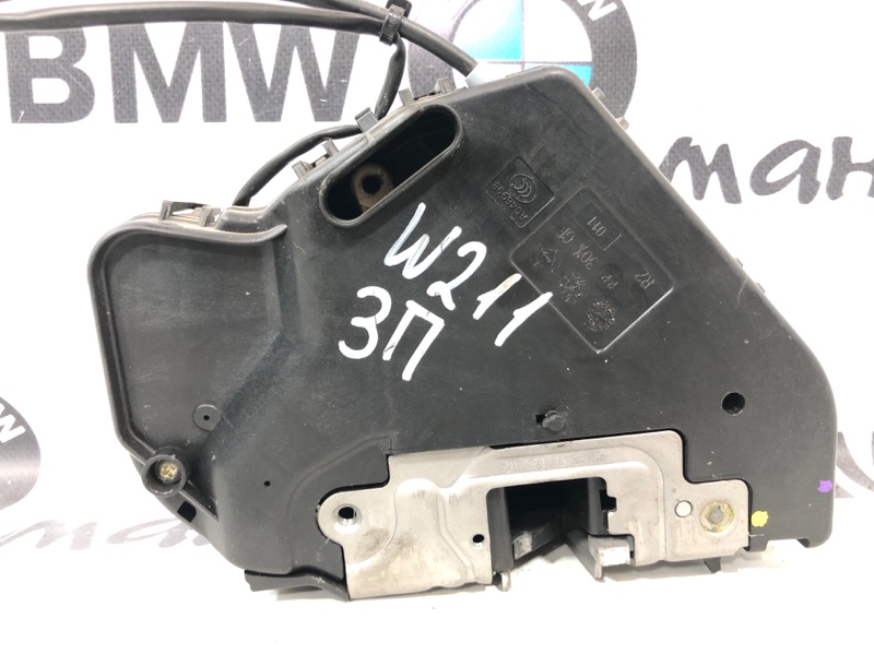 Замок двери задний правый w211