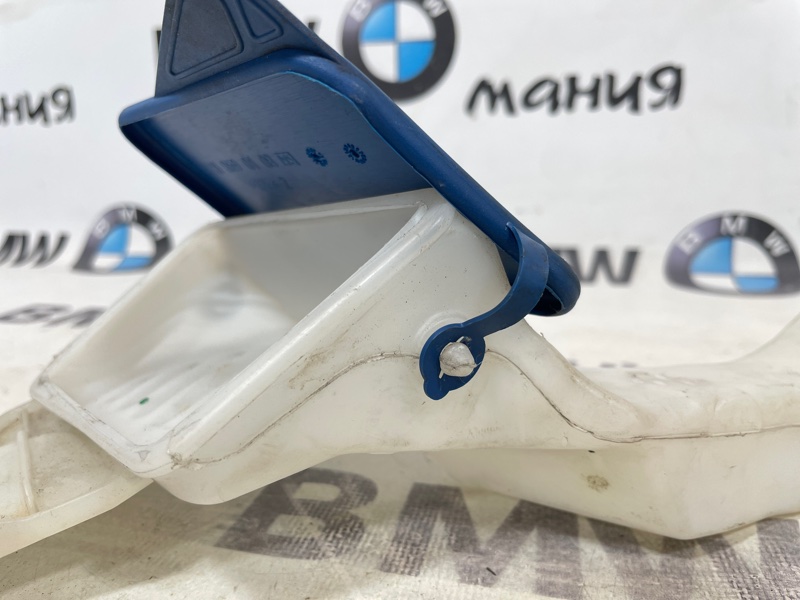 Горловина бачка стеклоомывателя E 2007 W211 ОМ 646 Горловина бачка стеклоомывателя E 2007 W211 ОМ 646