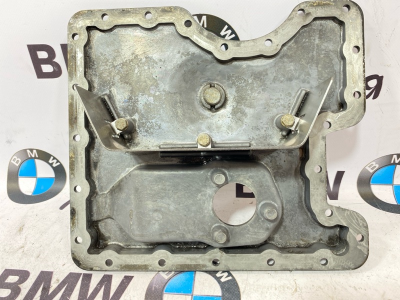 Поддон двигателя X5 2005 E53 N62B44