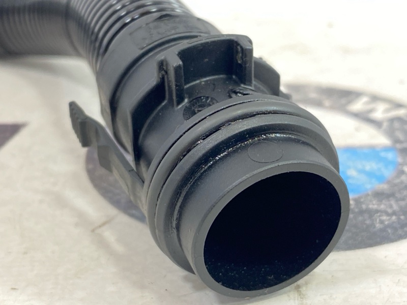 Трубка картерных газов BMW 5 F11 N57D30