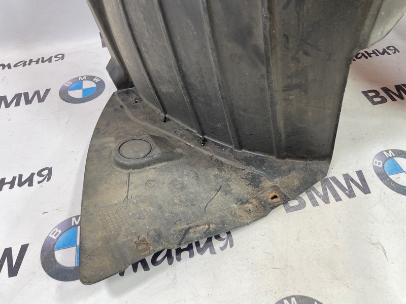 Подкрылок передний правый BMW X3 E83 M54B30