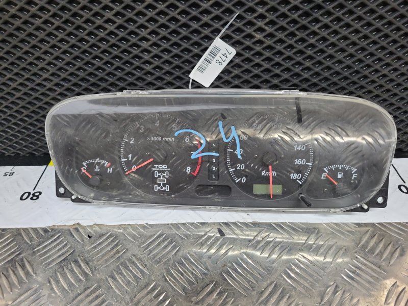 Щиток приборов Opel Frontera B 2001 Z32SE 8972128673 контрактная