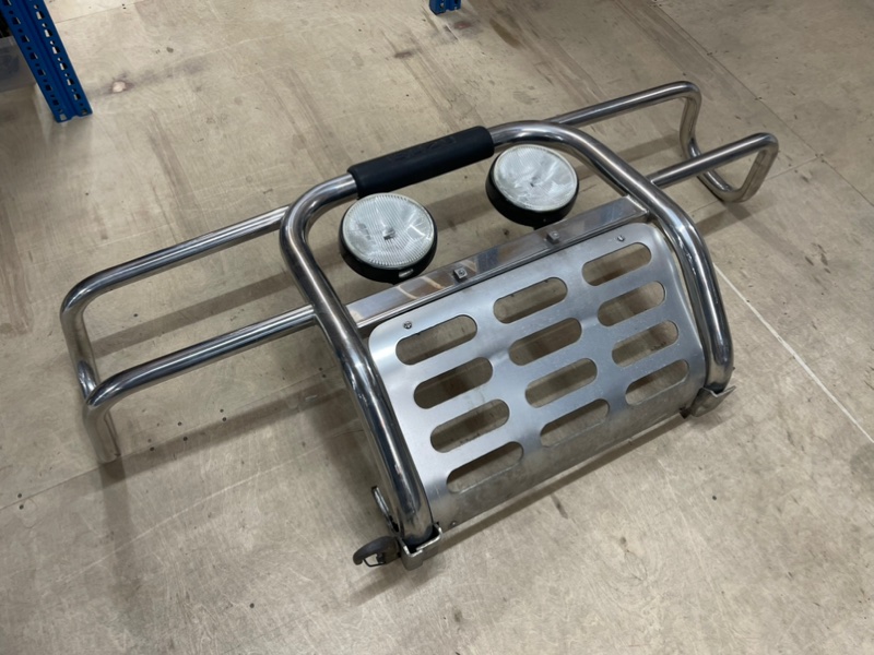 Защитная дуга передняя Opel Bighorn 4JX1 Защитная дуга передняя Opel Bighorn 4JX1