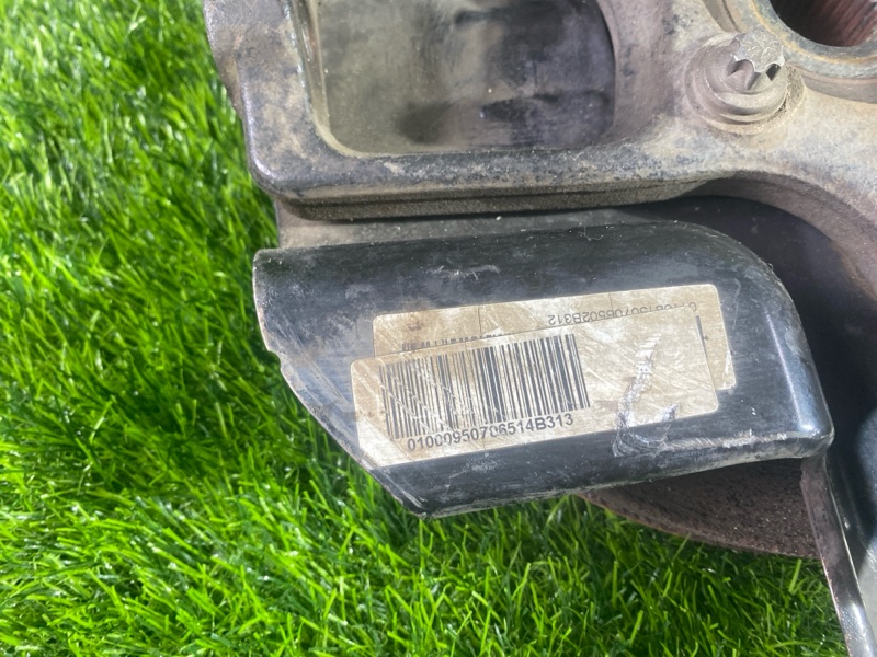 Кулак поворотный передний левый Alfa Romeo 159 939A 939A5000 Кулак поворотный передний левый Alfa Romeo 159 939A 939A5000