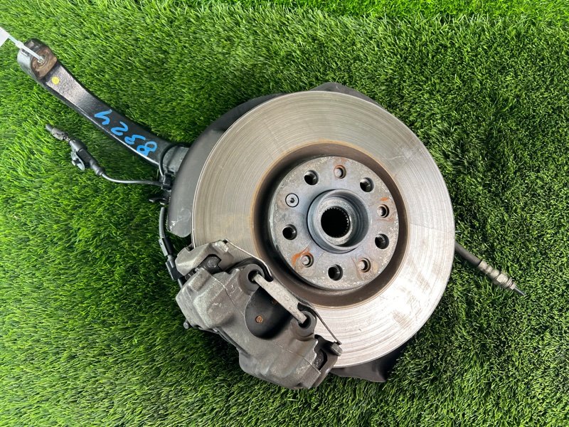 Кулак поворотный передний правый 159 2007 939A 939A5000 Кулак поворотный передний правый 159 2007 939A 939A5000