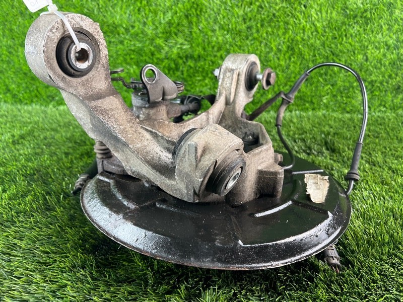 Запчасть цапфа в сборе задняя левая Alfa Romeo 159 2005 939A 939A5000 50710782 контрактная Цапфа в сборе задняя левая Alfa Romeo 159 2005 939A 939A5000 50710782 контрактная