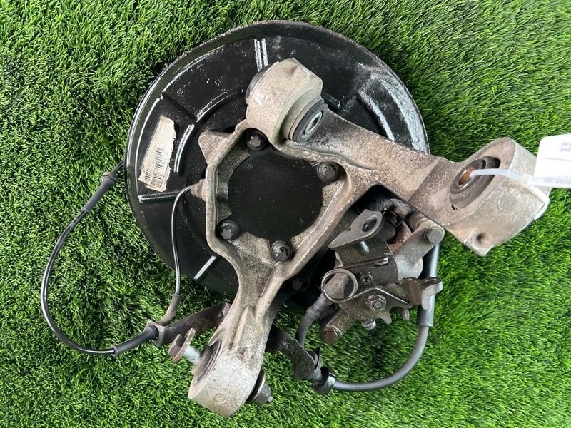 Цапфа в сборе задняя левая Alfa Romeo 159 939A 939A5000 Цапфа в сборе задняя левая Alfa Romeo 159 939A 939A5000