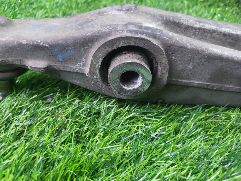 Рычаг подвески передний правый 159 2005 939A 939A5000 Рычаг подвески передний правый 159 2005 939A 939A5000