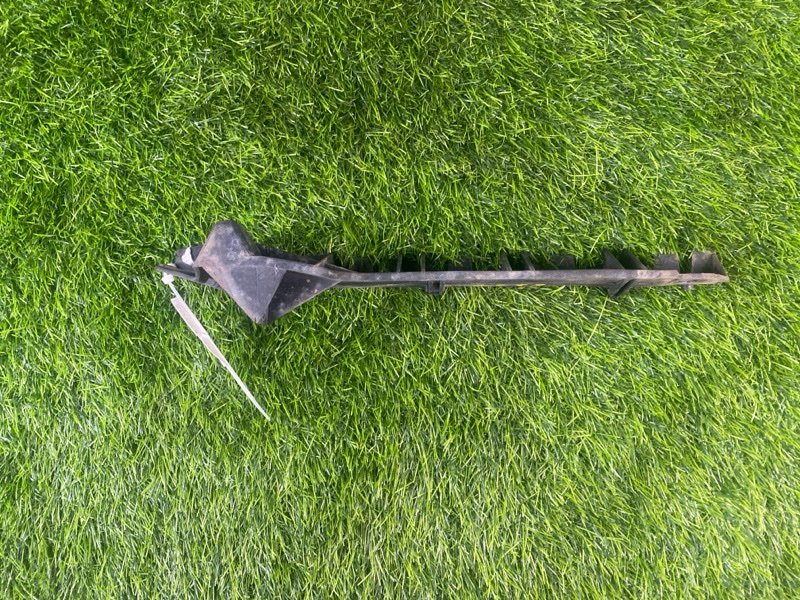 Кронштейн крепления бампера передний правый 159 2005 939A 939A5000 Кронштейн крепления бампера передний правый 159 2005 939A 939A5000