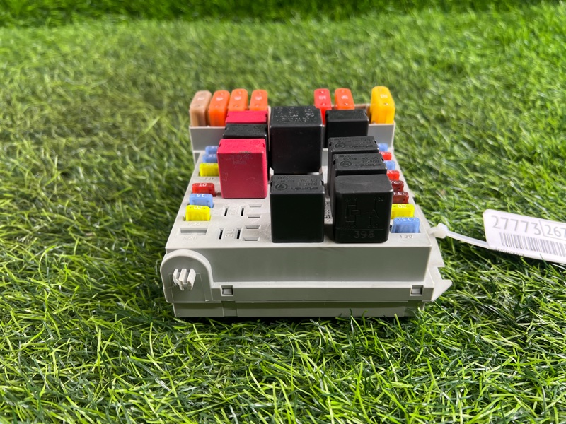 Блок предохранителей 159 2005 939A 939A5000 Блок предохранителей 159 2005 939A 939A5000