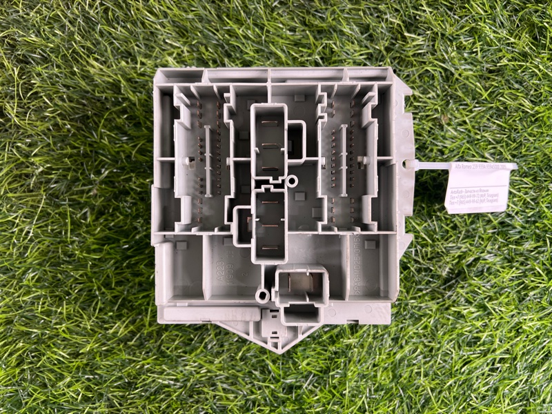 Блок предохранителей 159 2005 939A 939A5000 Блок предохранителей 159 2005 939A 939A5000