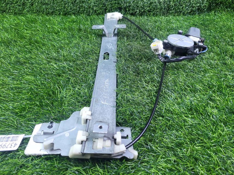 Стеклоподъёмник задний правый Frontera B 2001 Z32SE Стеклоподъёмник задний правый Frontera B 2001 Z32SE