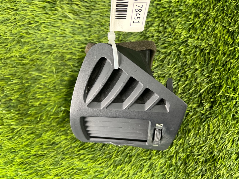 Дефлектор воздушный передний правый Sonata 2005 NF G4KC Дефлектор воздушный передний правый Sonata 2005 NF G4KC