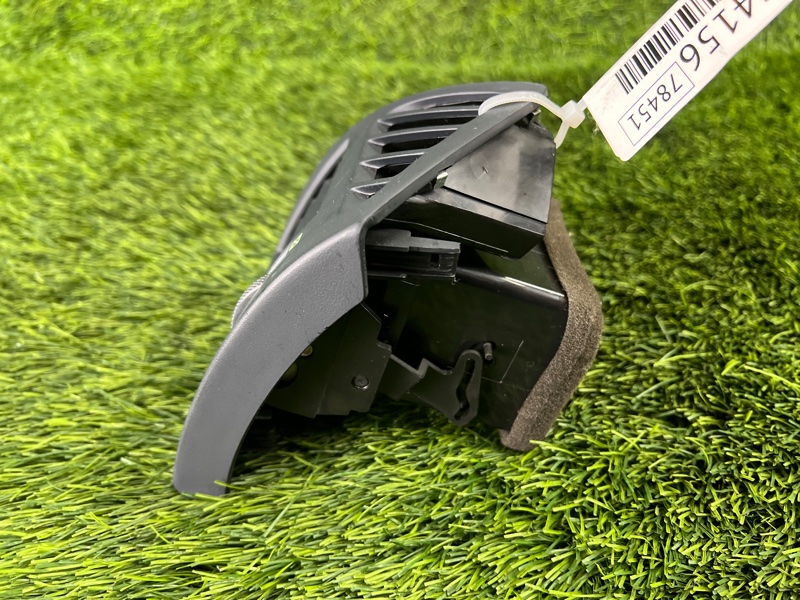 Дефлектор воздушный передний правый Sonata 2005 NF G4KC Дефлектор воздушный передний правый Sonata 2005 NF G4KC