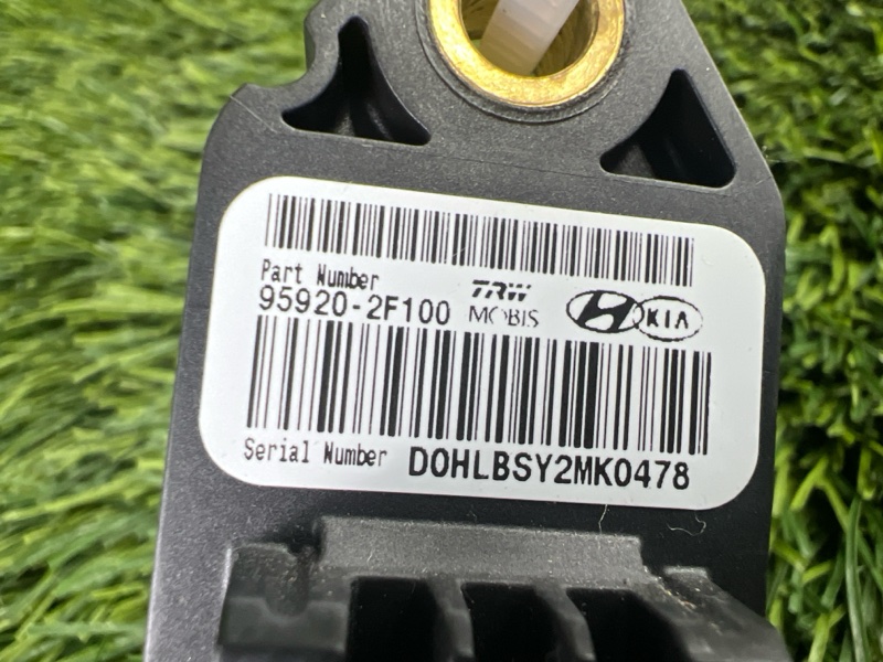 Датчик удара задний Sonata 2005 NF G4KC Датчик удара задний Sonata 2005 NF G4KC