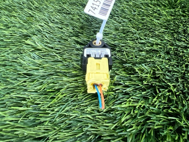 Датчик удара задний Sonata 2005 NF G4KC Датчик удара задний Sonata 2005 NF G4KC