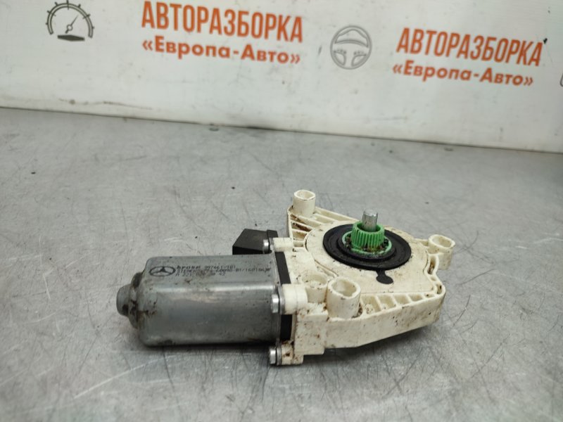 Моторчик стеклоподъемника задний правый Mercedes W221 2006 Седан 2218203042 Б/У