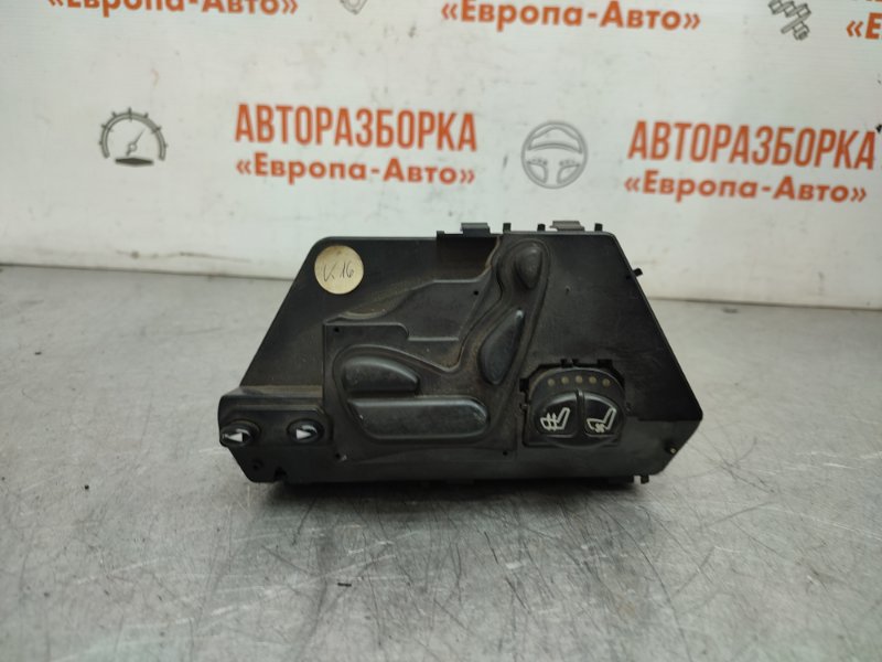 Кнопка регулировки сиденья задняя правая Mercedes W220 2001 седан 2208214651 Б/У