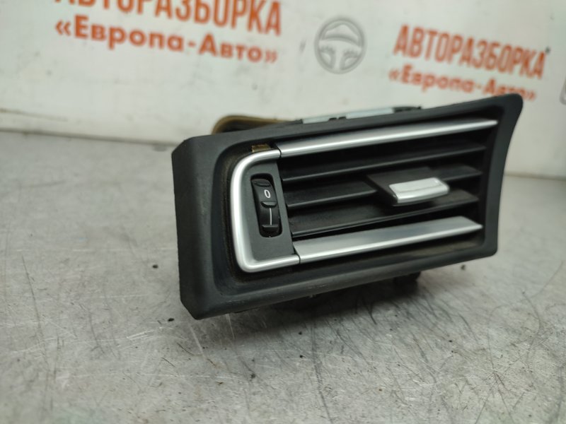 Дефлектор воздуховода левый 7series F01/F02 2013