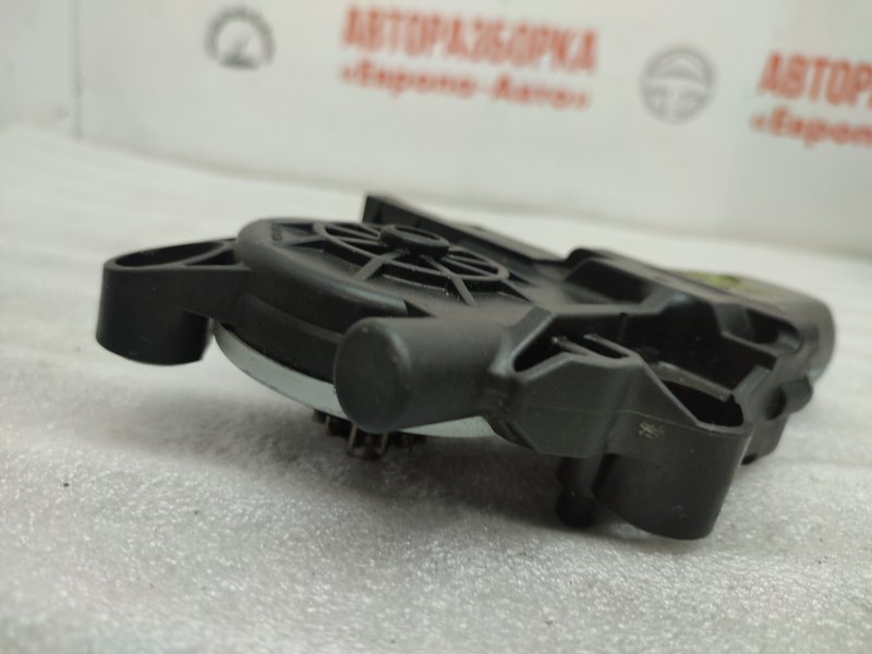 Моторчик стеклоподъемника передний левый Kuga 2012