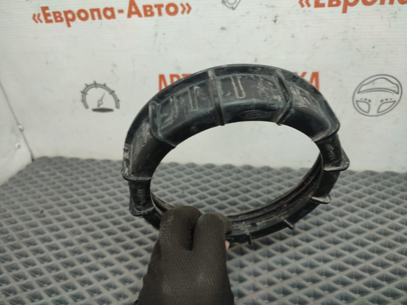 Крышка топливного бака Ford Focus 2 хечбек 1.6 л