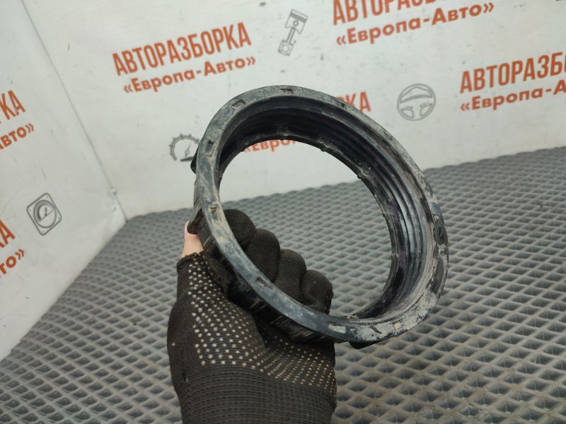 Крышка топливного бака Focus 2 2008 хечбек 1.6 л