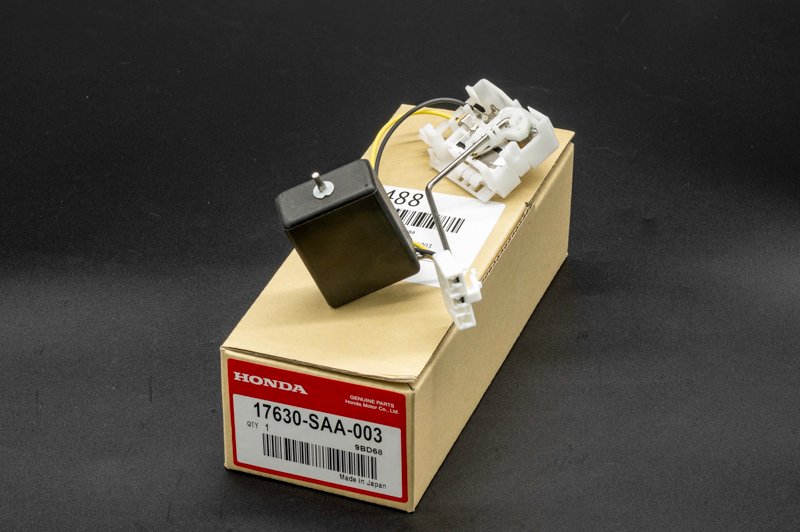 Запчасть датчик уровня топлива Honda 17630-SAA-003 новая Датчик уровня топлива Honda 17630-SAA-003 новая