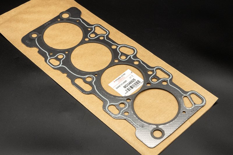 Прокладка ГБЦ Mitsubishi V31 4G64 MD346925 новая