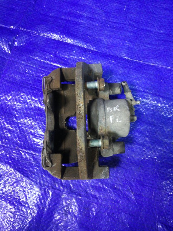 Суппорт тормозной передний левый Axela BK5P