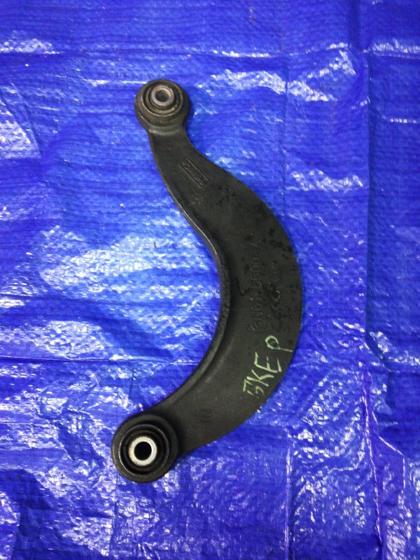 Рычаг подвески задний Mazda Axela BKEP 3N615500A контрактная