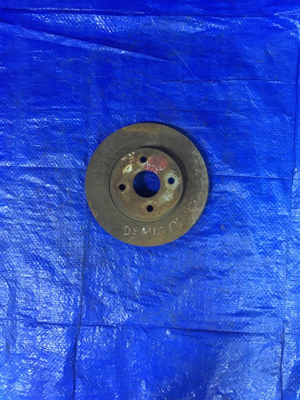 Запчасть диск тормозной передний Mazda Demio DY3W D35Y3325XC контрактная Диск тормозной передний Mazda Demio DY3W D35Y3325XC контрактная