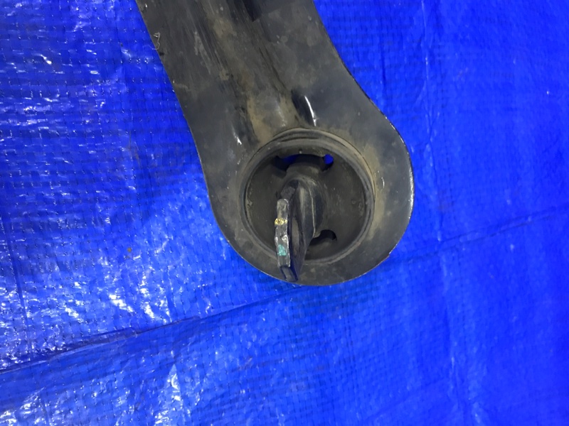 Рычаг подвески задний левый Mazda Axela BL5FW