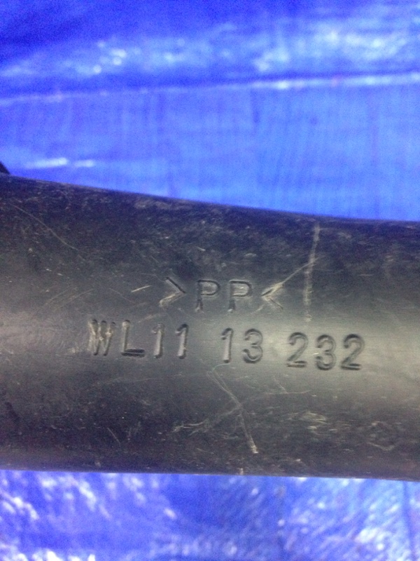 Патрубок воздушного фильтра Mazda MPV LV5W G5E Патрубок воздушного фильтра Mazda MPV LV5W G5E