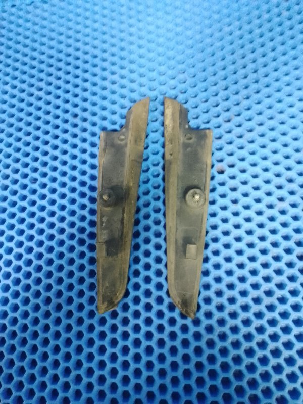 Молдинг лобового стекла LINEA 2012 323 1.4 L