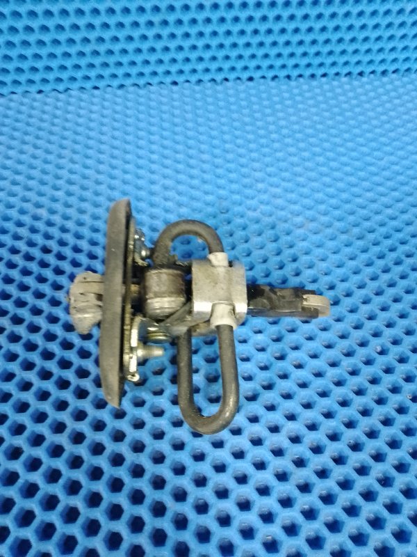 Ограничитель двери передний FIAT LINEA 2012 323 1.4 L 51799767 контрактная