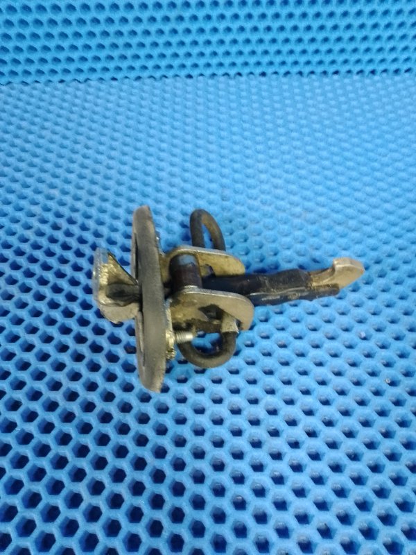 Ограничитель двери передний LINEA 2012 323 1.4 L