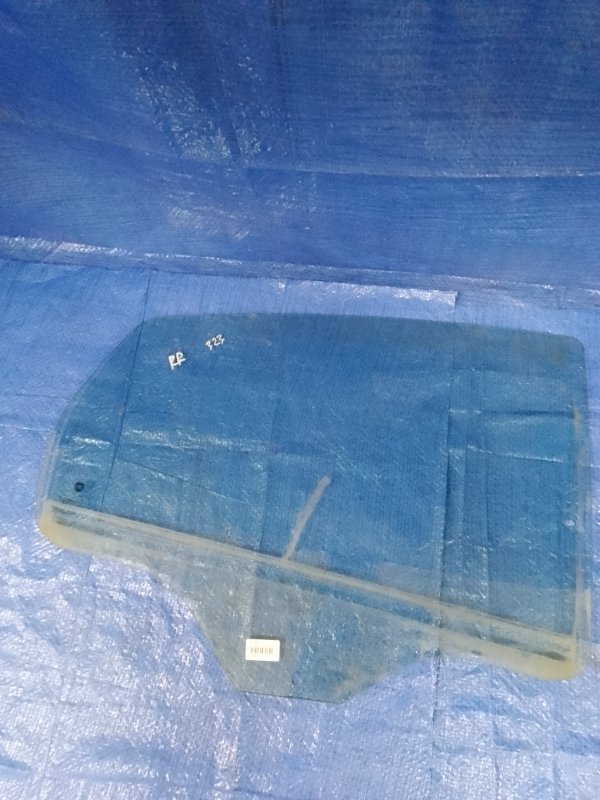 Стекло двери заднее правое FIAT LINEA 2012 323 1.4 L 51754189 контрактная