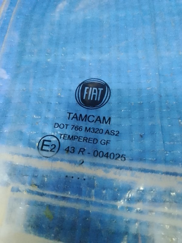 Стекло двери заднее правое LINEA 2012 323 1.4 L