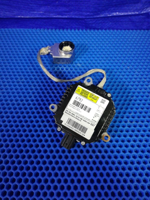 Блок розжига ксенона Honda Stepwgn RK5 R20A 33119SZW003 контрактная