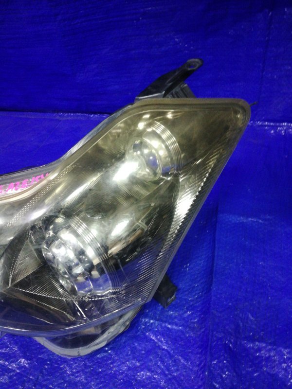 Фара ксеноновая левая Toyota Blade AZE154 Фара ксеноновая левая Toyota Blade AZE154