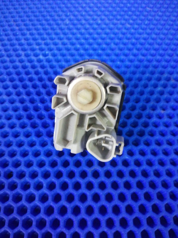 Корректор фар Toyota Mark X GRX120 85661-12010 контрактная