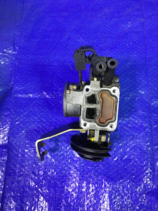 Корпус дроссельной заслонки Toyota Corolla EE111 4E-FE