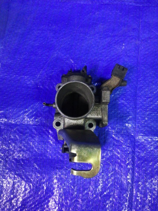 Корпус дроссельной заслонки Corolla EE111 4E-FE