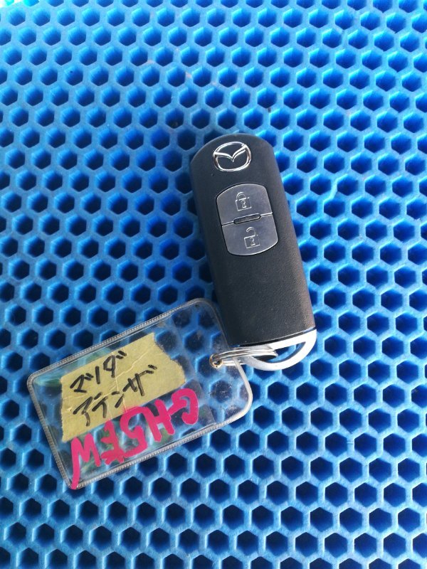 Запчасть смарт ключ Mazda Atenza GH5FW L5VE контрактная Смарт ключ Mazda Atenza GH5FW L5VE контрактная